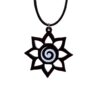 📿🤎 Collar Calado en MDF – Diseño Espiral Café con Blanco (5 cm x 5 cm) 🤍📿 - Imagen 2